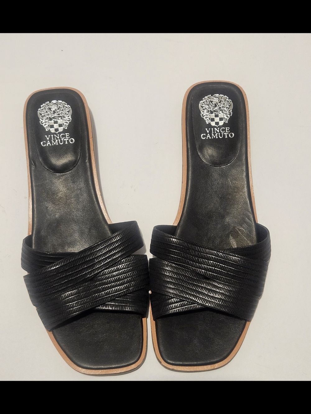 Vince Camuto Ydelle sandals, Black slip on sandals, Size 9.5